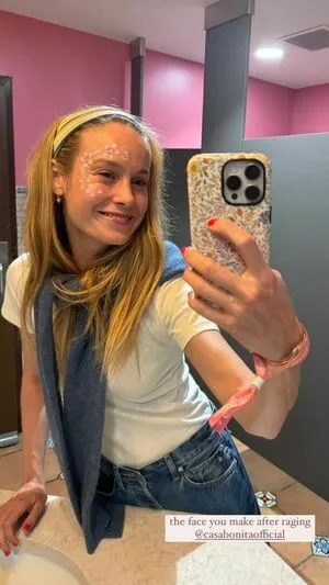 Brie Larson OnlyFans Leaked Free Thumbnail Picture - #nD6AlfHUHY