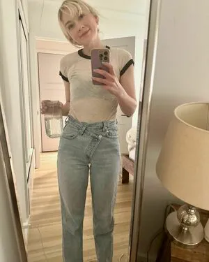 Emily Kinney OnlyFans Leaked Free Thumbnail Picture - #1xNJszftDX