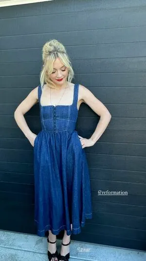 Emily Kinney OnlyFans Leaked Free Thumbnail Picture - #cgabDx39NY