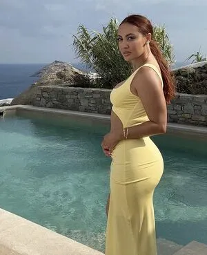 Francia Raisa OnlyFans Leaked Free Thumbnail Picture - #9NjybiTTei