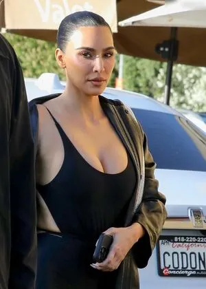 Kim Kardashian OnlyFans Leaked Free Thumbnail Picture - #QzUybN416C