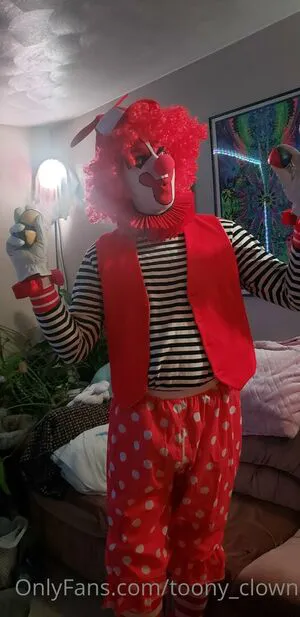 Toony Clown OnlyFans Leaked Free Thumbnail Picture - #Q5UF4o3FX2